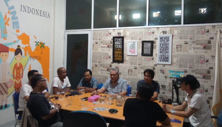 Rikky Fermana, penanggung jawab KBO Babel, menyambut baik kunjungan dan kepercayaan yang diberikan oleh gerakan petisi rakyat. Dia menekankan pentingnya peran media dalam memberikan ruang bagi suara-suara masyarakat. "Kami siap menjadi bagian dari perjuangan ini. Dukungan media sangat penting untuk menyuarakan aspirasi rakyat dan mewujudkan perubahan yang diinginkan," ungkapnya.