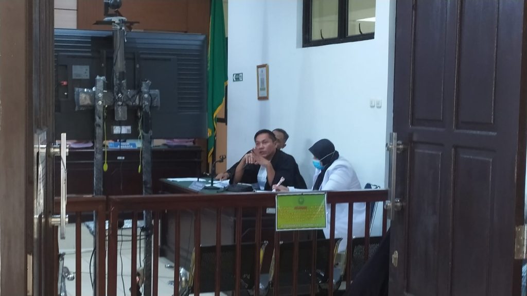 Caption : Suasana sidang dr.ratna setia asih, Sp.A di ruang tirta